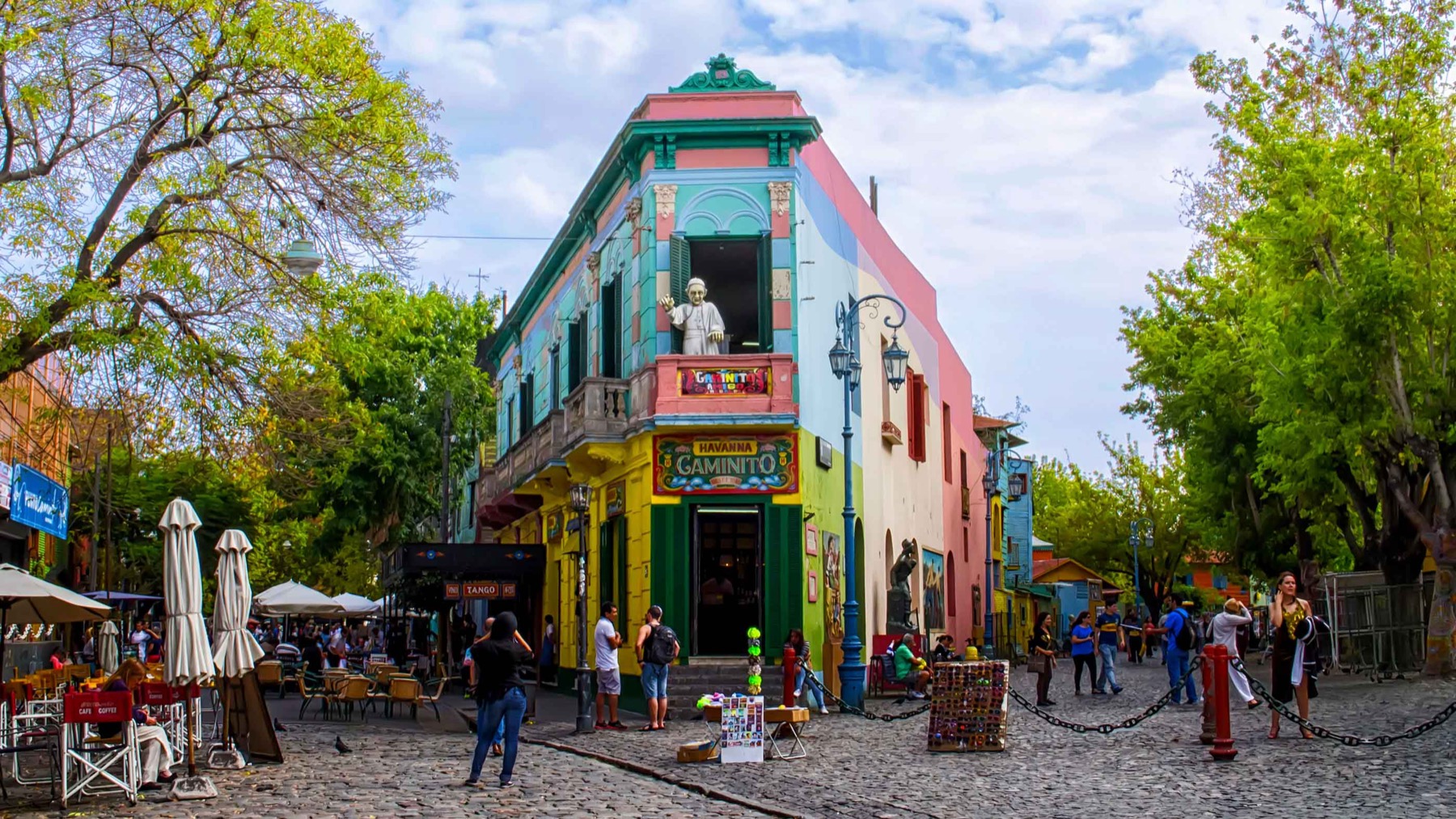 El Caminito en La Boca, Buenos Aires
